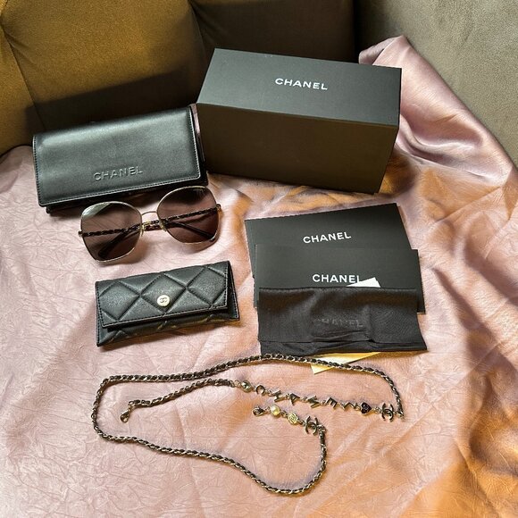 Chanel Butterfly Sunglasses with pearl leather chain - Picture 1 of 15